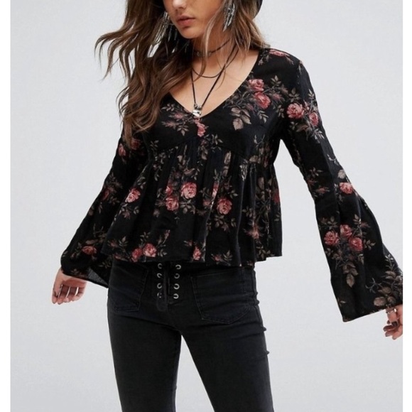 Ralph Lauren Denim & Supply Floral V Neck Ruffle Bell Sleeve Top - Picture 2 of 9